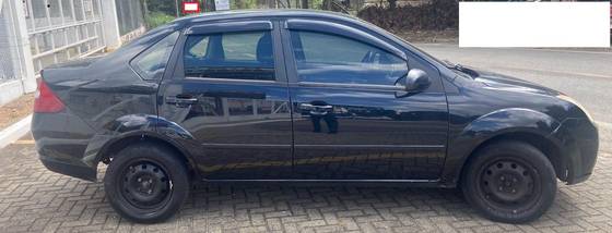 FORD FIESTA 1.0 MPI SEDAN 8V FLEX 4P MANUAL FORD FIESTA 1.0 MPI SEDAN 8V FLEX 4P MANUAL
